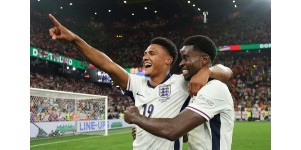 Inglaterra e Espanha vão disputar a final da Taça dos Campeões Europeus Inglaterra e Espanha vão disputar a final da Taça dos Campeões Europeus